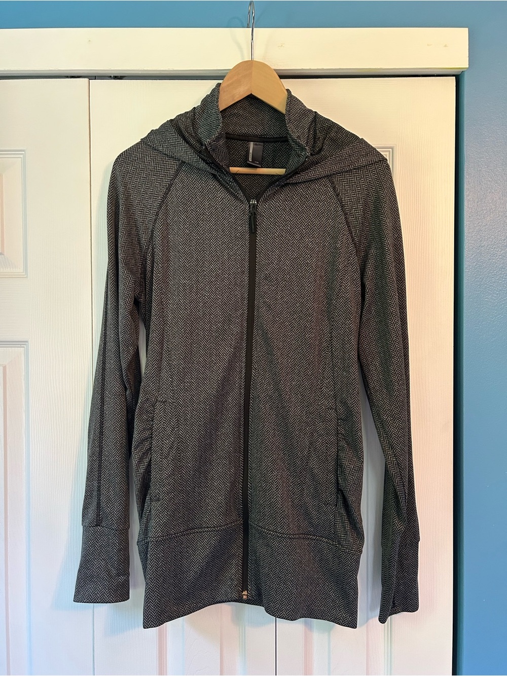 Mondetta Gray Lightweight Hooded Zip-Up Jacket